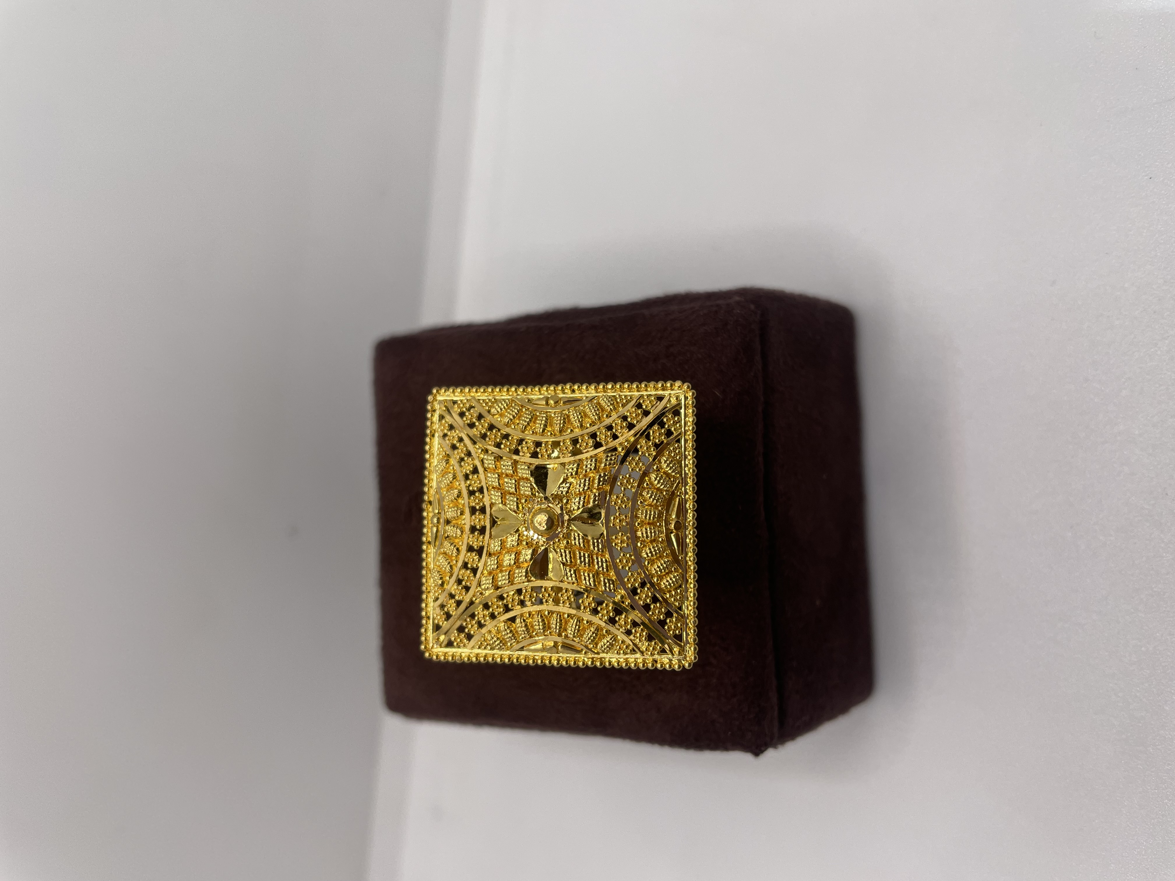 Rg22/1235 - Detail View 2