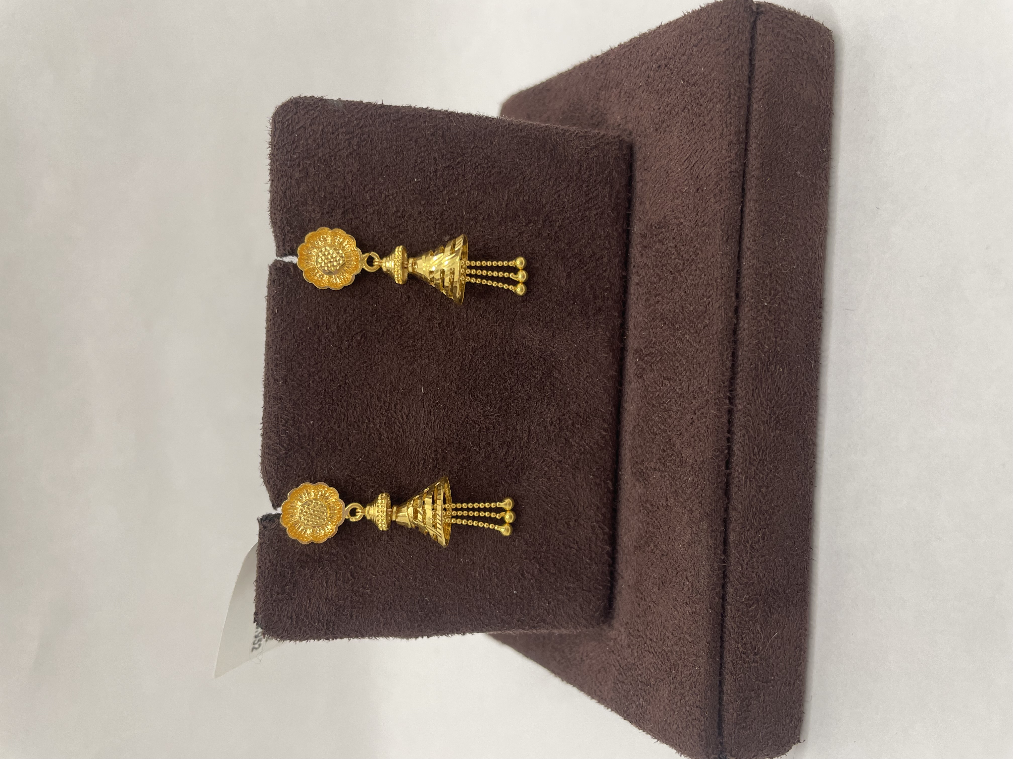 22kt Gold Earring - Sarvada Jewellers Ranchi